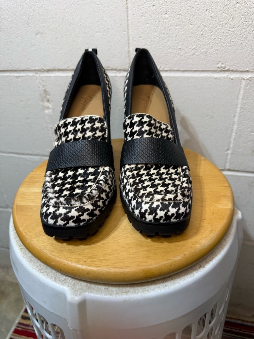 Crown Vintage Black & White Houndstooth Loafers